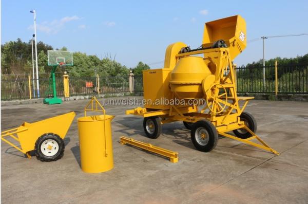 400L Capacity Diesel Concrete Mixer Truck with Self Loading Function