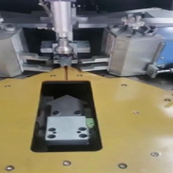 CNC ALUMINIUM WINDOW CORNER CRIMPER 2 X 5 T ~2 X 10 T STRENGTH