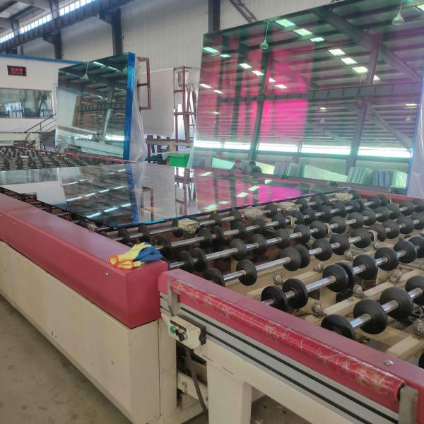 Дихроические стеклянные листы с рисунками