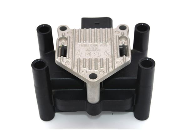 Black Volkswagen Ignition Coil 0221603009 High Performance Auto Spare Parts