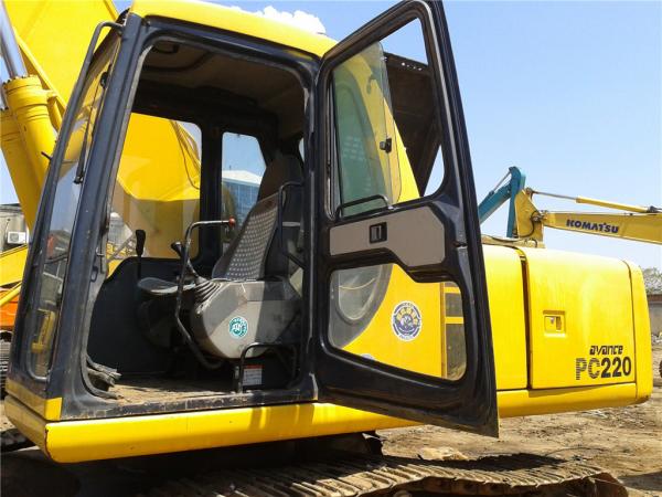 Used KOMATSU PC220-6 Crawler Excavator