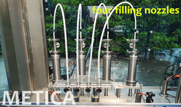 Производственная линия перевозчика маникюра разливая по бутылкам