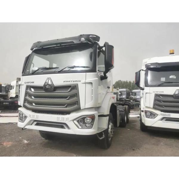 Heavy Truck 700 HP 4X2 Tractor Truck Tractor Trailer Truck for Segement Seats≤5