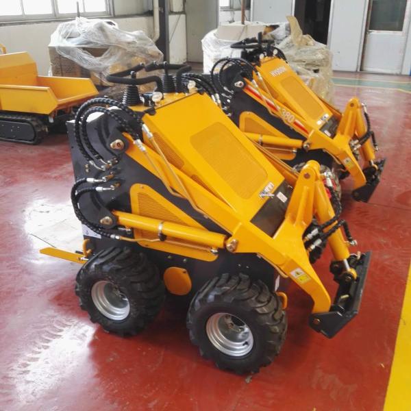 Construction Machine 14kw Rated Power Mini Skid Steer Loader with Competitive