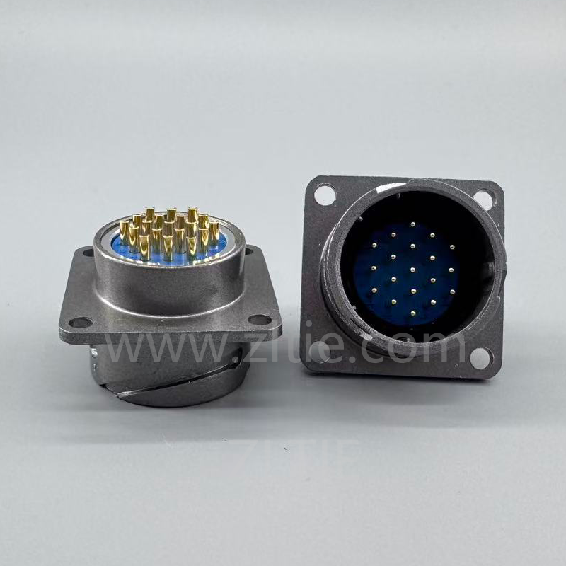 FQ24 Series 19-Pin Square Flange Male Socket