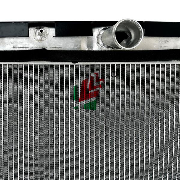 Rei dragão Jinlong 110 Autocarro Radiador refrigerador Assembléia Sistema de refrigeração do motor do carro de passageiros Tanque de água para ônibus