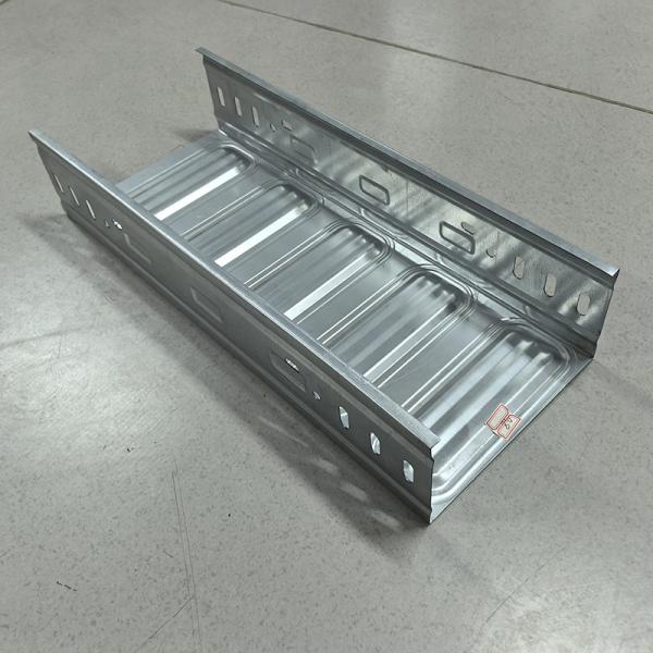 Molded Metal Cable Trough N Rectangular Sheet Metal Cable Tray With Galvanized Steel Sheet