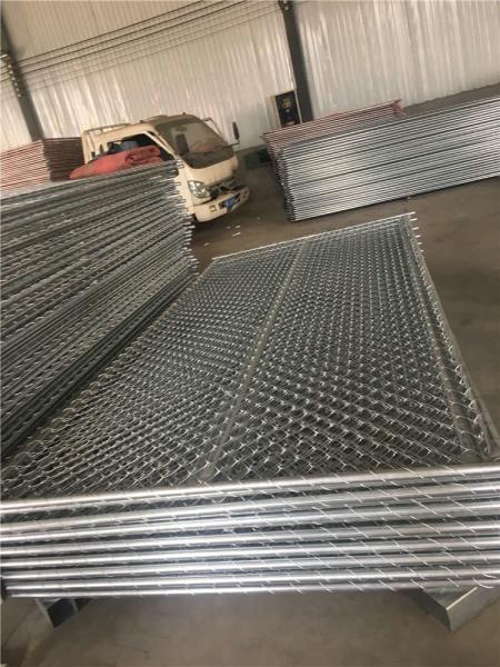 chain link temporary construction fence panels 6FT X 10F Mesh 2 3/8  x 2 3/8 ( 60mm x 60mm ) x 12 gauge wire