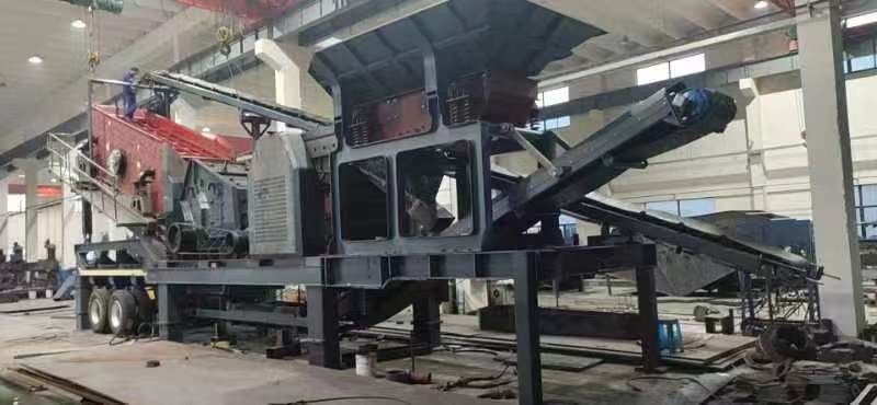 Portable Stone Gold Ore Crusher Mobile Rock Jaw Crusher with Semi-automatic Automation