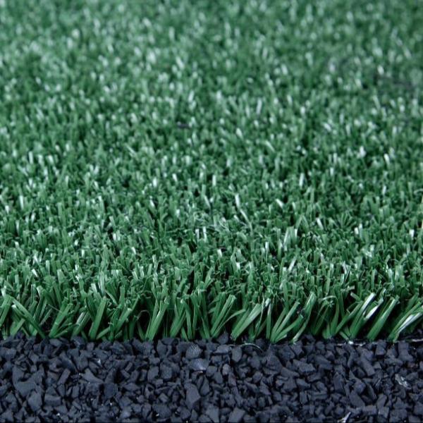 12000 Dtex 140 pontos/m 60 mm Altura da pilha Grama sintética híbrida com baixa manutenção e fácil instalação