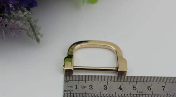 Factory Supply 31mm Zinc Alloy D Ring&Light Gold D Shape Buckles for Handbag
