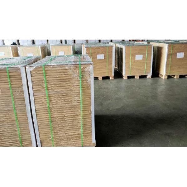 Газетная бумага в бумаге вьюрка газетная бумага 45gsm 48.8gsm в размере бумаги 350mm вьюрка 400mm 420mm 594mm 620mm