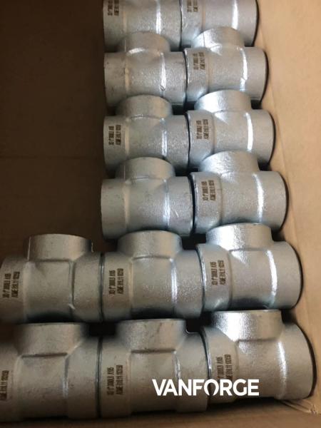 Forged Steel Pipe Fittings ANSI / ASME Socket Weld Tee Smooth Finish