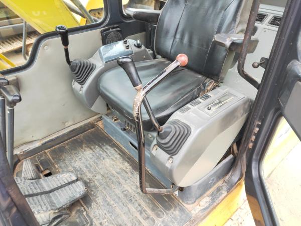                  Used Komatsu Excavator PC60 in Stock, Secondhand Track Excavator Komatsu PC55 PC56 PC60 PC70 PC78 with Blade for Sale 1 Year Warranty             