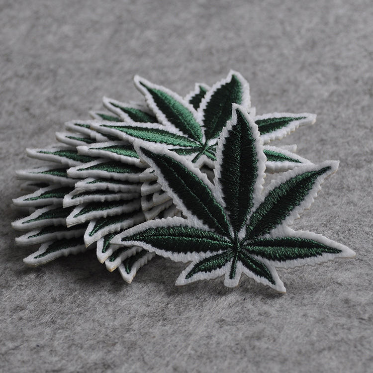 Newest Design Custom Leaf Pattern Embroidery Patch for Clothes Decoration