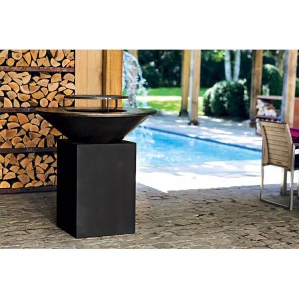 На открытом воздухе черная таблица огня барбекю металла гриля БАРБЕКЮ угля с деревянным хранением