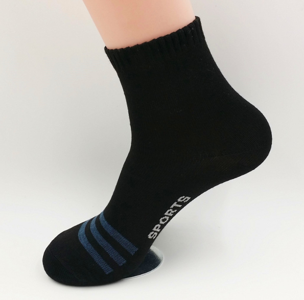 Fashionable Cotton Unique Mens Socks , Athletic Mens Crazy Crew Socks Breathable