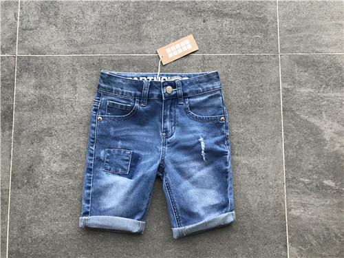 Light Wash Boys Denim Jeans , Stretch Denim Shorts With Patch / Rip TW78601