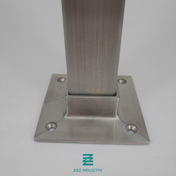 42.4mm x 40x40mm Shaped Square Post Stainless Steel 316 Metal Railing Square Posts 42.4mm