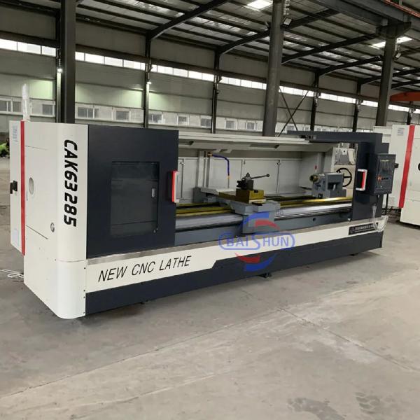 Tour à métaux CNC à banc plat robuste pour pièces de 1000 mm