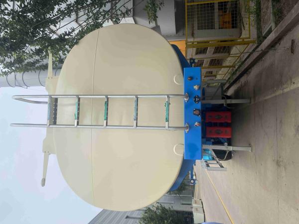 CIMC Factory pricing customized three-axis iron can truck, oil tank semi-trailer