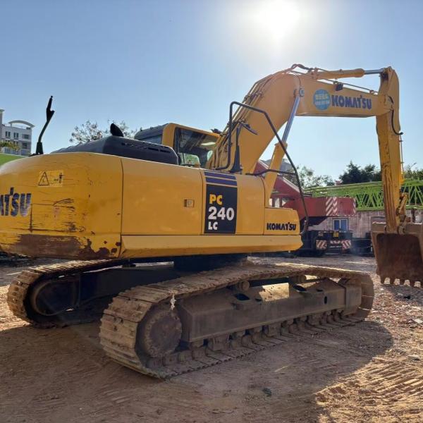 24 Ton original Komatsu  pc240-8 hydraulic Crawler Japan Komatsu used excavators digger