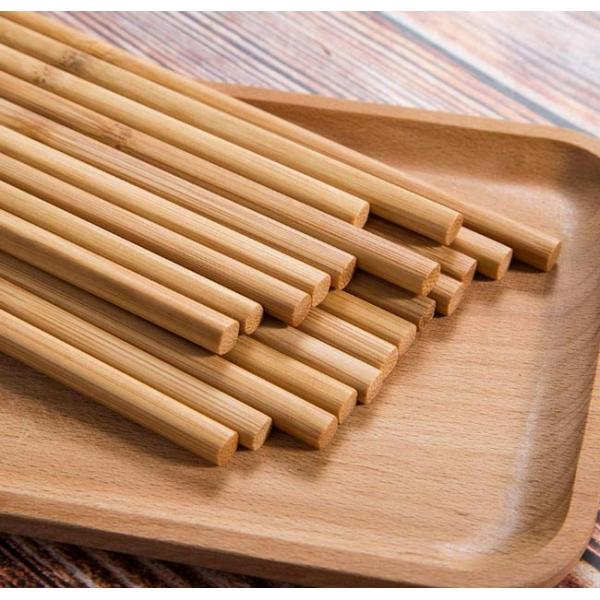 Многоразовые естественные бамбуковые палочки ссыпают для варить ресторана