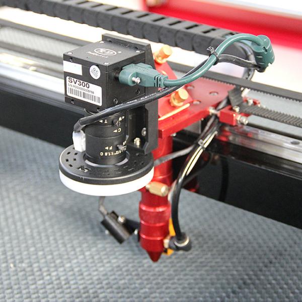 лазер 100W гравируя автомат для резки с небольшой камерой CCD для вырезывания точности