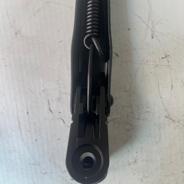 Bus Spares Parts 800mm King Long Yutong Higer Windshield Wiper Arm Assembly 5205-01318 5205-01317