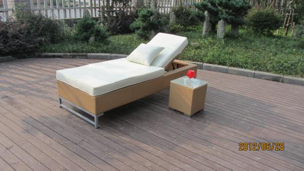 Foldable Rattan Sun Lounger , Outdoor Garden Cane Chaise Lounge Set