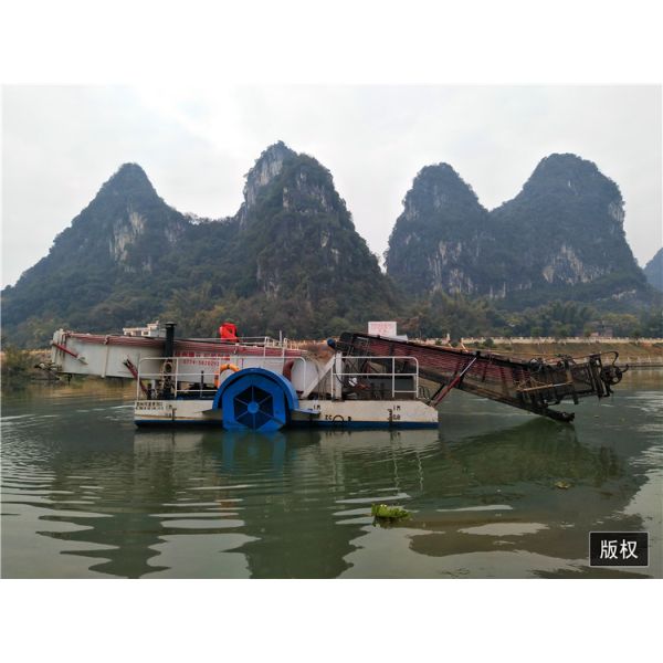 High Efficiency Aquatic Weed Harvester with Paddle Wheel Drive and 2000 m³ Capacity