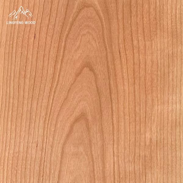 Couverture murale en bois de cerisier en faisceau de couronne coupé 0,45 mm