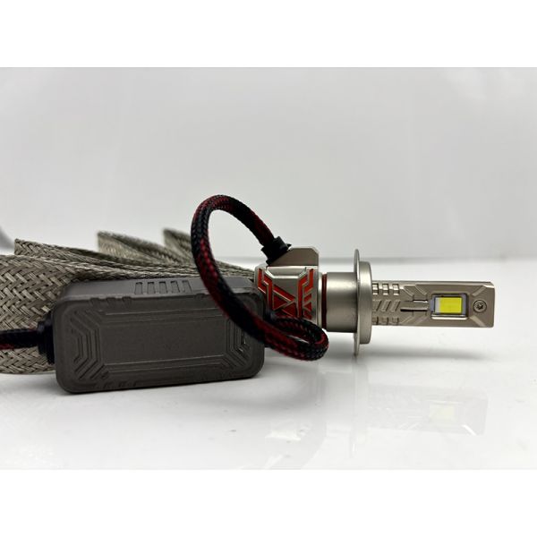 Energy Efficient Car LED Headlights IP67 Waterproof Long Lasting Replace Dim Halogen Bulb