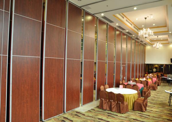 展覧会の隔壁、銀行のための適用範囲が広い隔壁を滑らせる鋼鉄