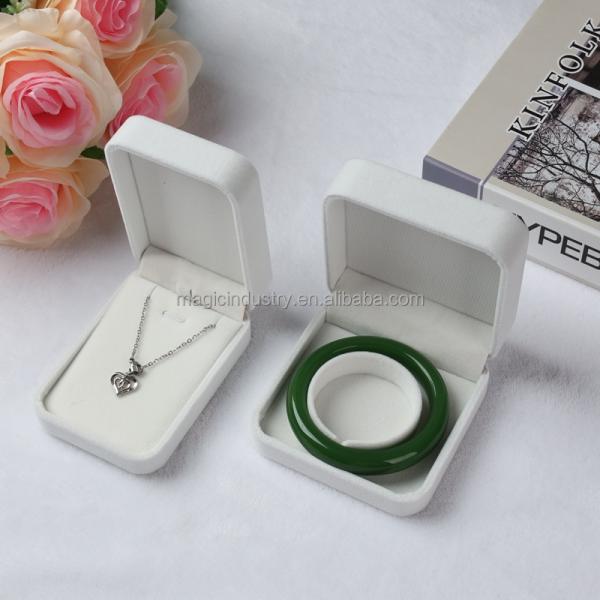 Custom Logo Stock Velvet Black Jewelry Boxes with Printing and Luxury Design