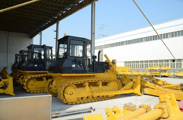 бульдозер Кравлер машинного оборудования строительства дорог 130ХП мини компактный с потрошителем