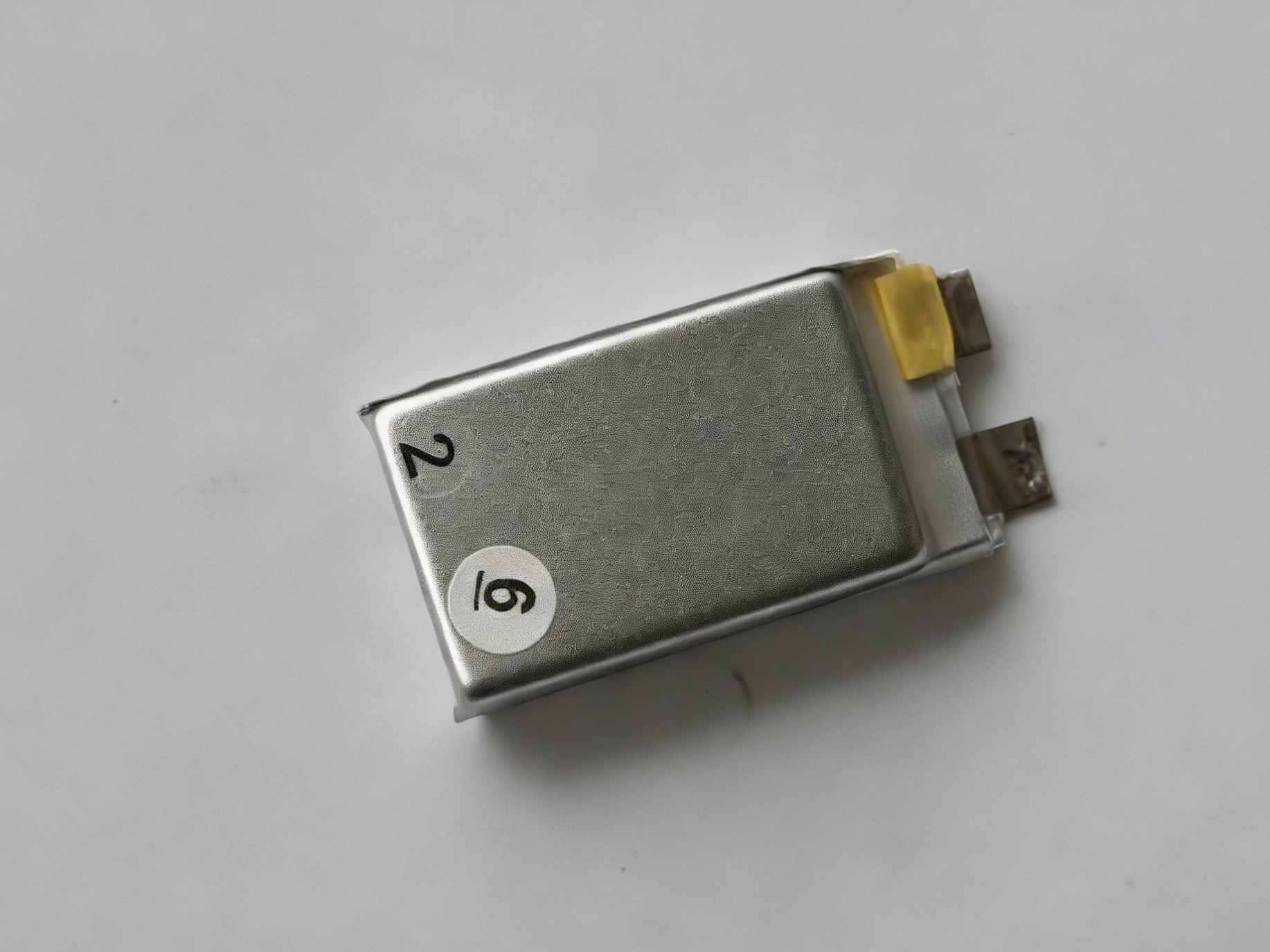 3.7V 900mAh 25C Lithium Battery Cell for FPV Drones and RC Vehicles