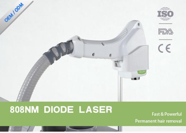 TEC Cooling Laser Machine For Skin Treatment , Portable Laser Hair Removal Machine 808nm Wavelength