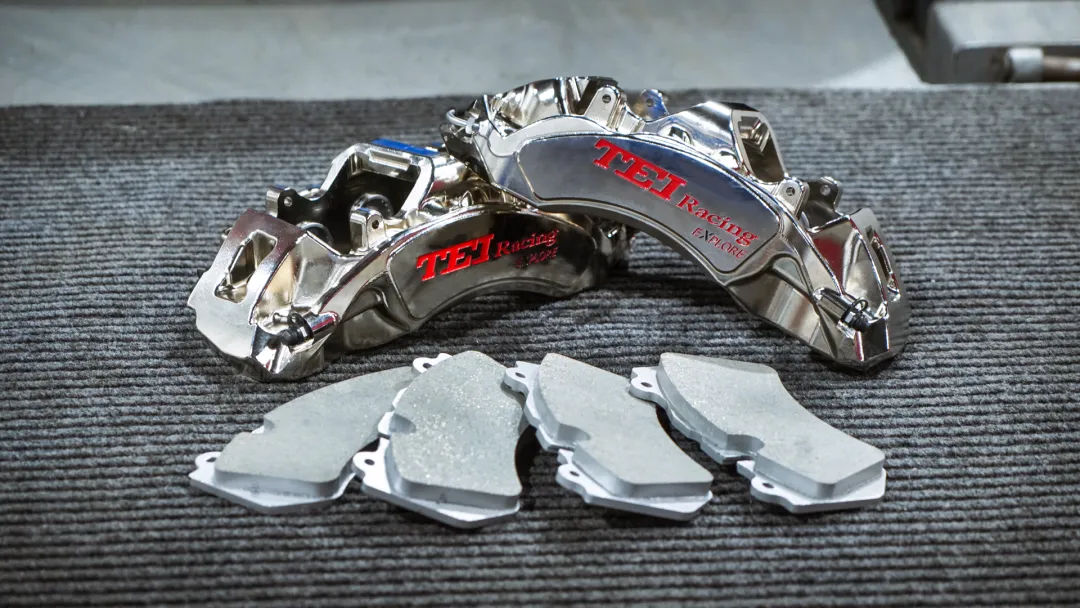 Frente de carreras de alto rendimiento freno 6 Calibre de pistón con SS Racing cerámica pastilla de freno para Mercedes-AMG original 20rim