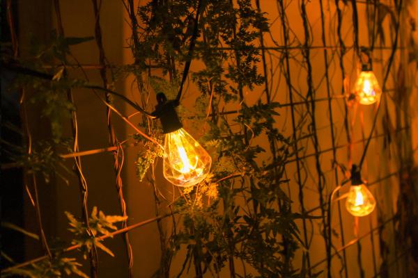 Solar Panel Powered Christmas Holiday Decoration LED Light String Shatterproof Waterproof E12 Sockets Diamond Shaped Festoon