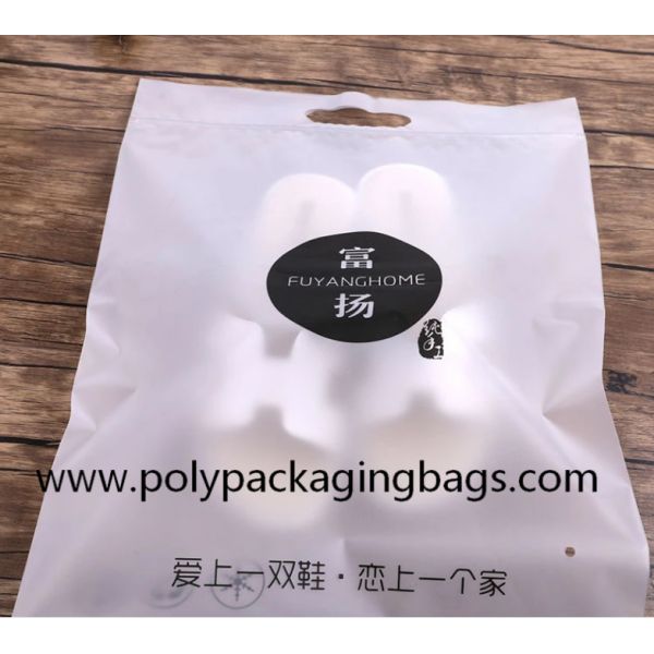 The Zipper Bag Is Clear And Transparent And Can Be Filled With Small Plastic Zipper Bag With Arm