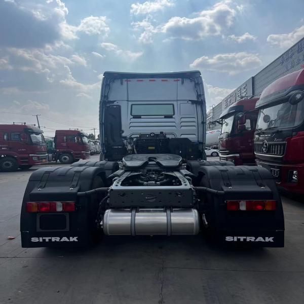 430hp Used Tractor Trailer Sinotruk Howo C9 10 wheels manual diesel
