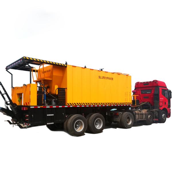 Road Micro Surfacing Asphalt Slurry Sealer 5m3 Bitumen Tank 5.5m3 Water Tank Shacman HOWO