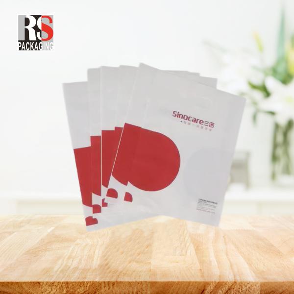 Sacs de T-shirts en plastique recyclables durables, écologiques et à poignée plate perforée