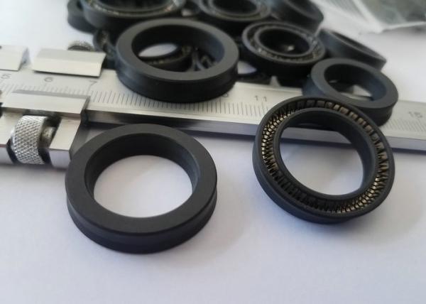 White or Black PTFE Oil Seal with SS304 or SS316 Insert Spring for Corrosion and High Temperature Resistance