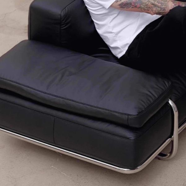 Bauhaus-Style High-Legged Straight-Line Sofa Multi-Seat Leather for Living Room Villa Business Negotiation Made Durable PU