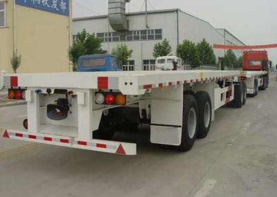 Charge utile de 60 tonnes, semi-remorque à plat de 80 pieds, combinée à une remorque à barre de traction