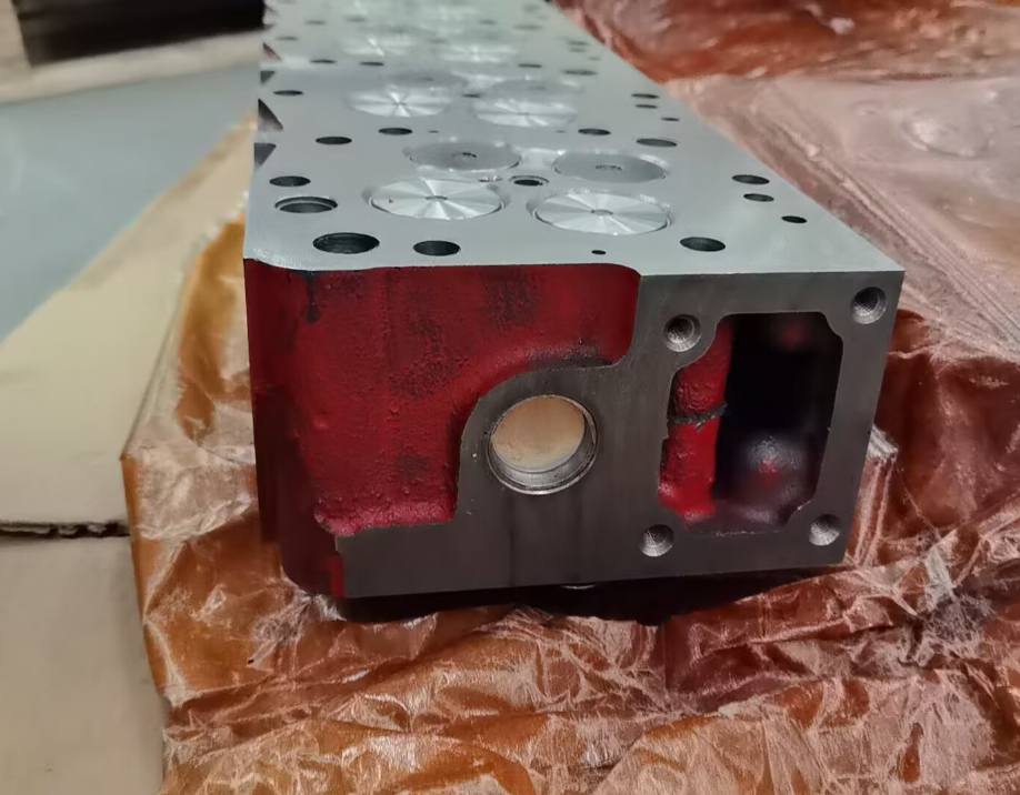 J08CT J08E Cylinder Head Assembly For Hino Vehicle with camshaft valve 11101-E0541