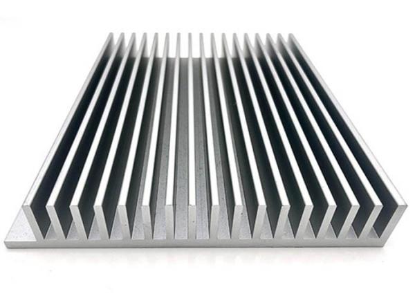 Alumínio AL2024 7075 Eixo de calor Partes CNC Anodizados Produtor de perfis de extrusão