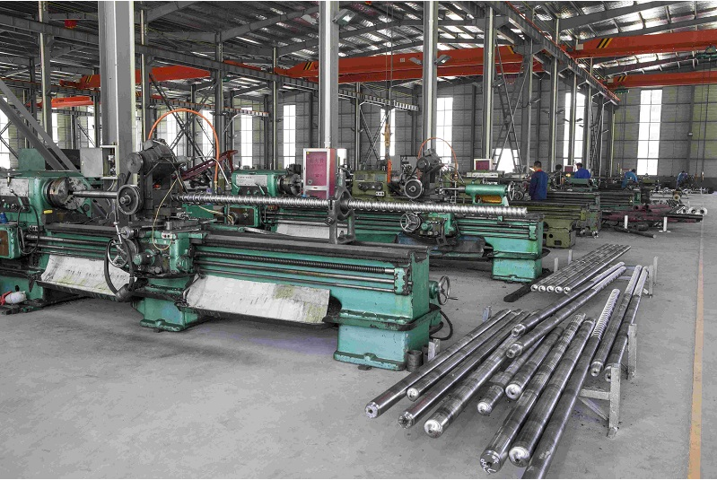 Plastic sheet and plate extruder screw and barrel